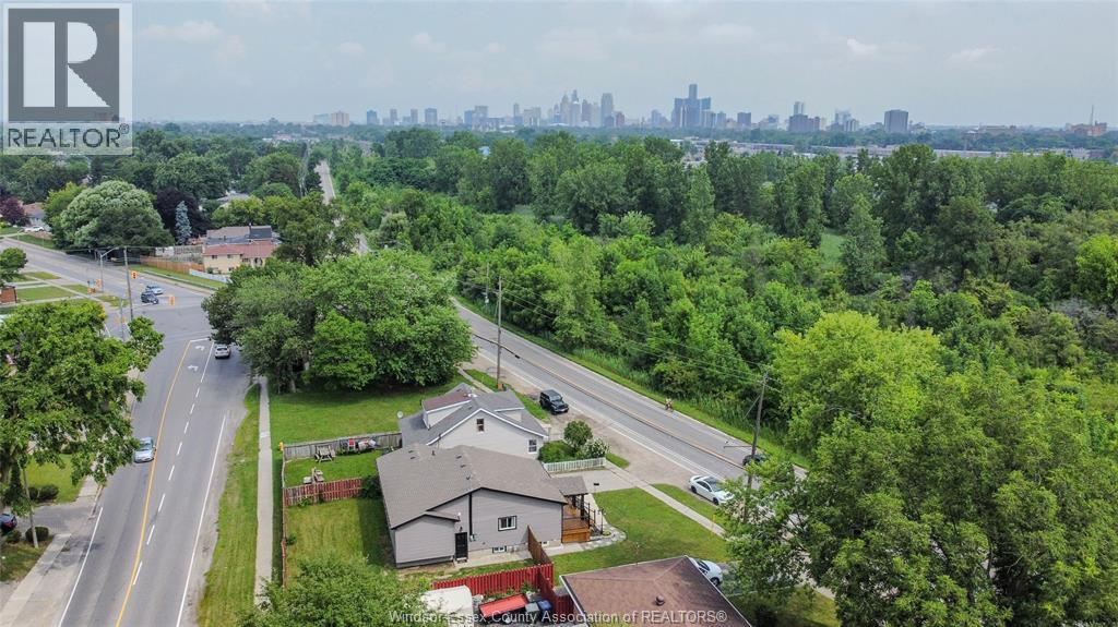 Photo 25 of 1721 South Cameron, Windsor ON