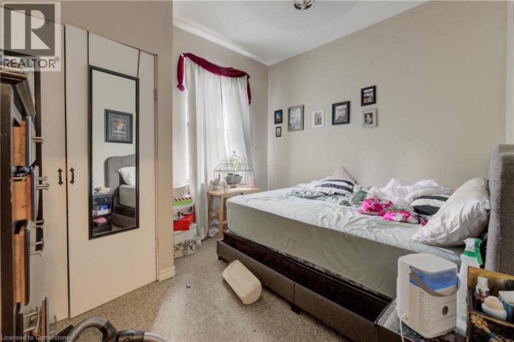 Photo 6 of 50 Wellington Street, Cambridge ON