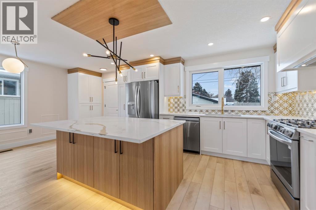 Photo 2 of 619 Arlington Drive Se, Calgary AB