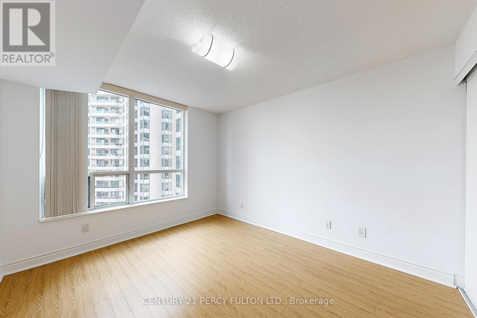Photo 16 of 1008 5 Northtown Way, Toronto ON