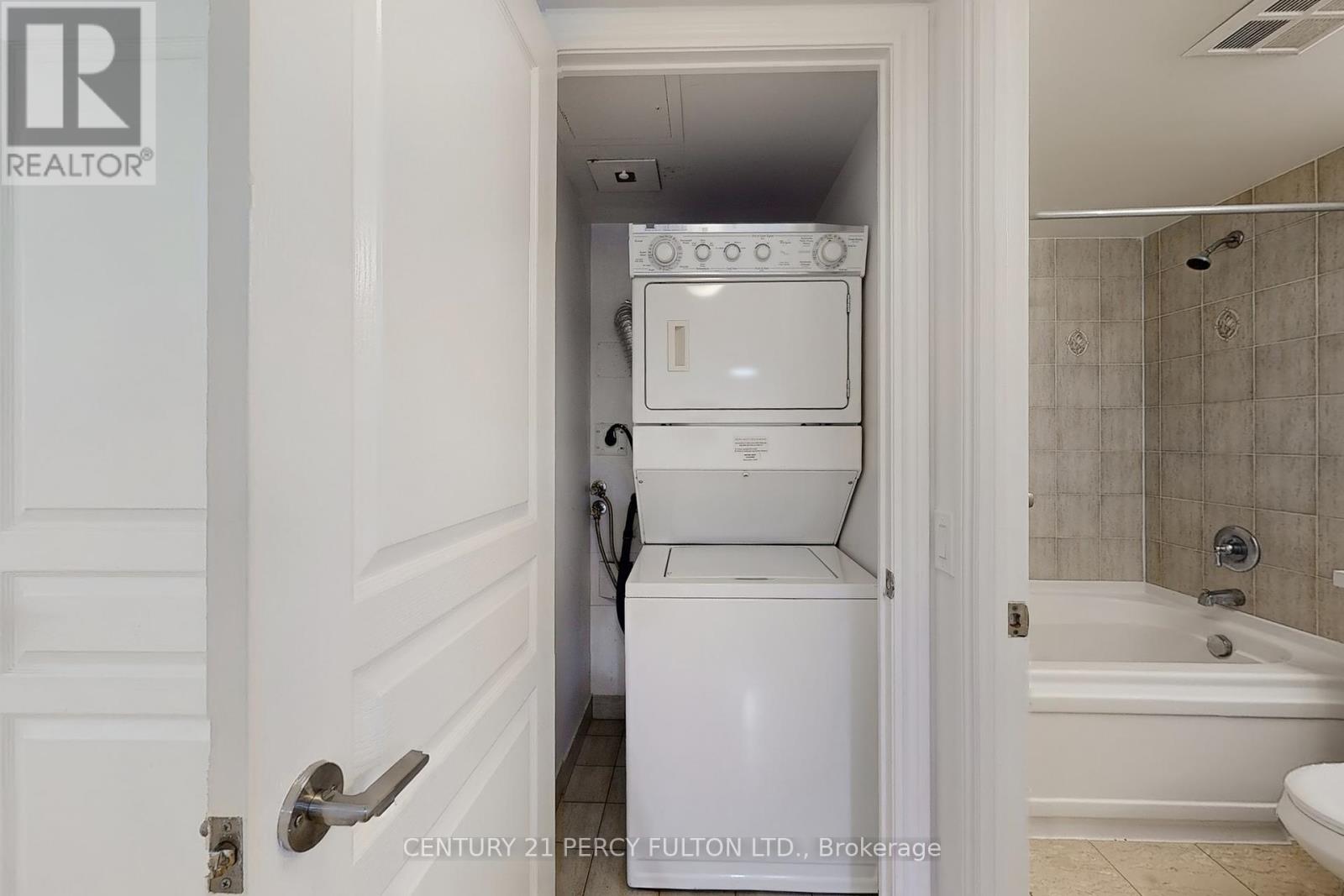 Photo 21 of 1008 5 Northtown Way, Toronto ON