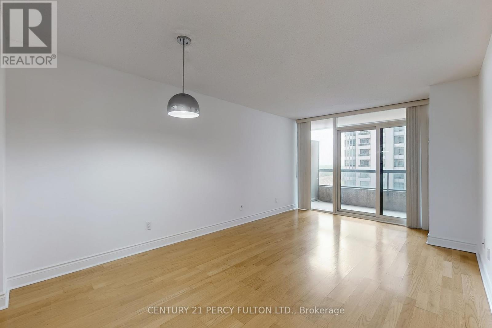 Photo 9 of 1008 5 Northtown Way, Toronto ON