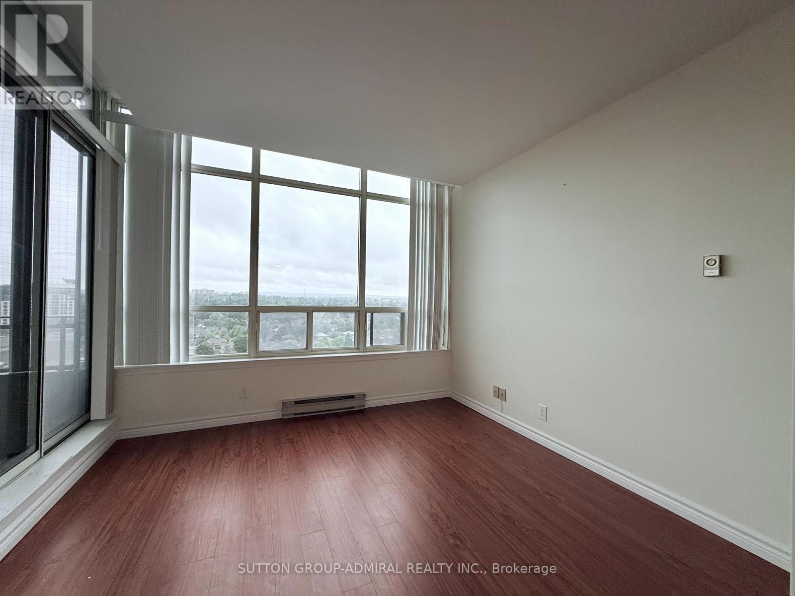 Photo 24 of Ph 27 32 Clarissa Drive, Richmond Hill ON