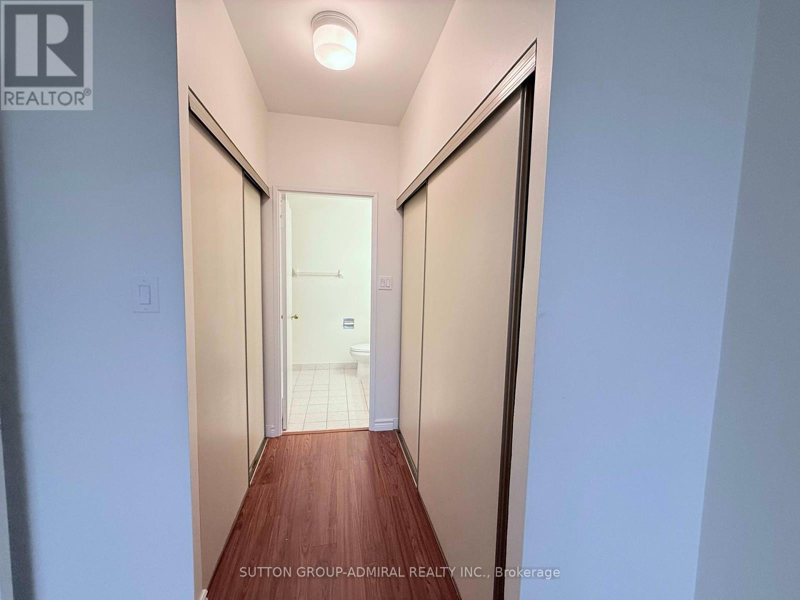 Photo 26 of Ph 27 32 Clarissa Drive, Richmond Hill ON