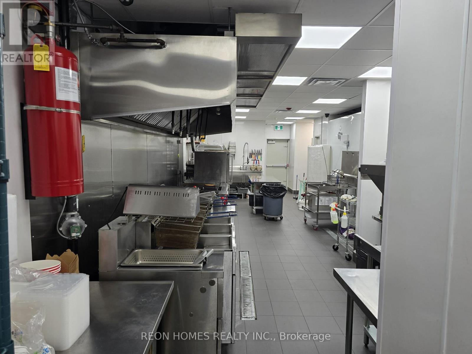 Photo 6 of 4714 Jane Street, Toronto ON