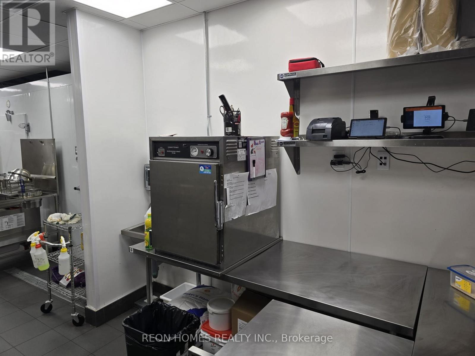 Photo 9 of 4714 Jane Street, Toronto ON