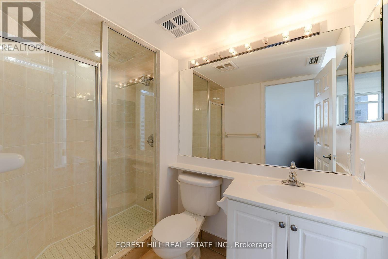 Photo 19 of 2711 153 Beecroft Road, Toronto ON