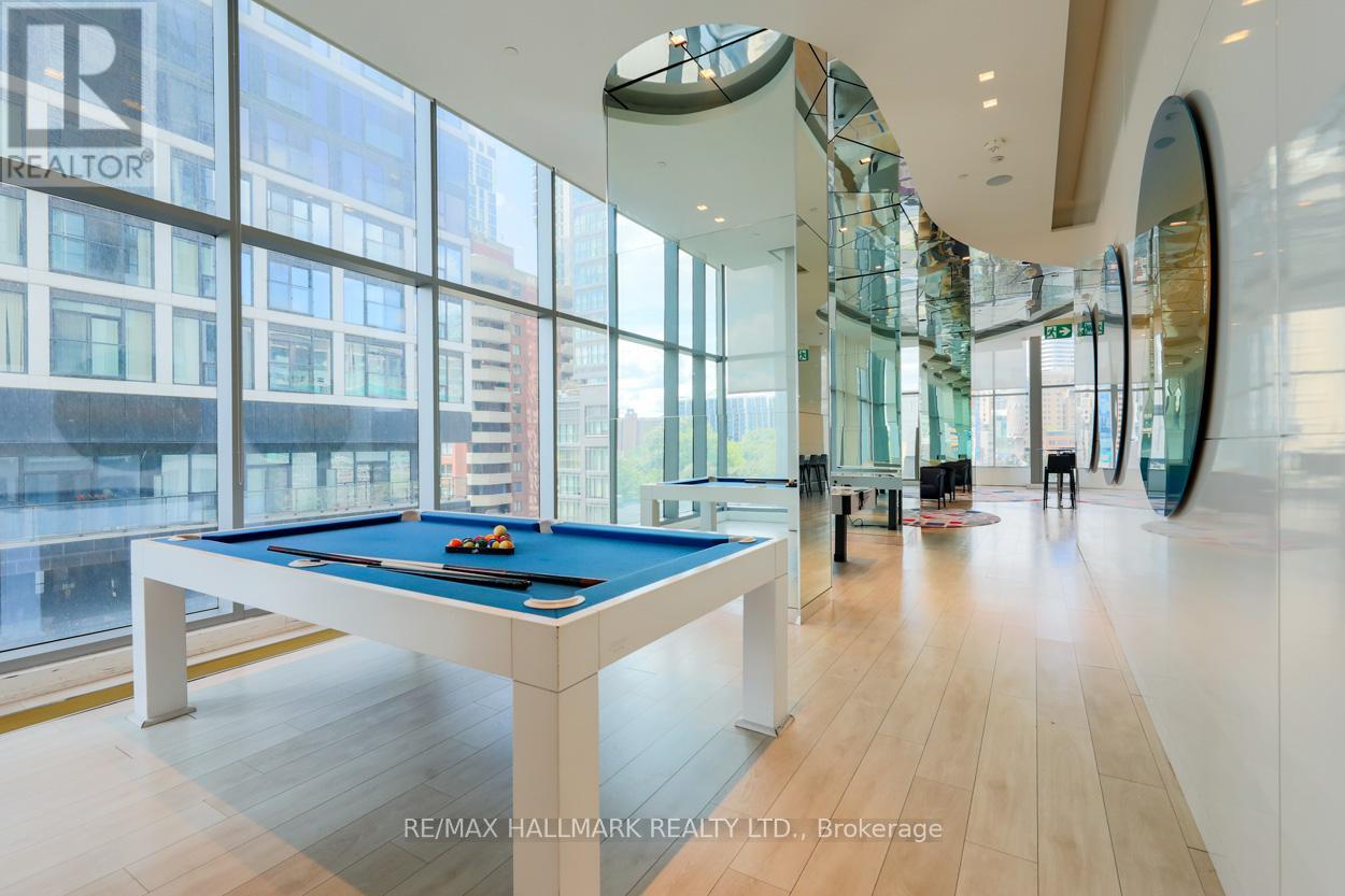 Photo 8 of 420 251 Jarvis Street, Toronto ON