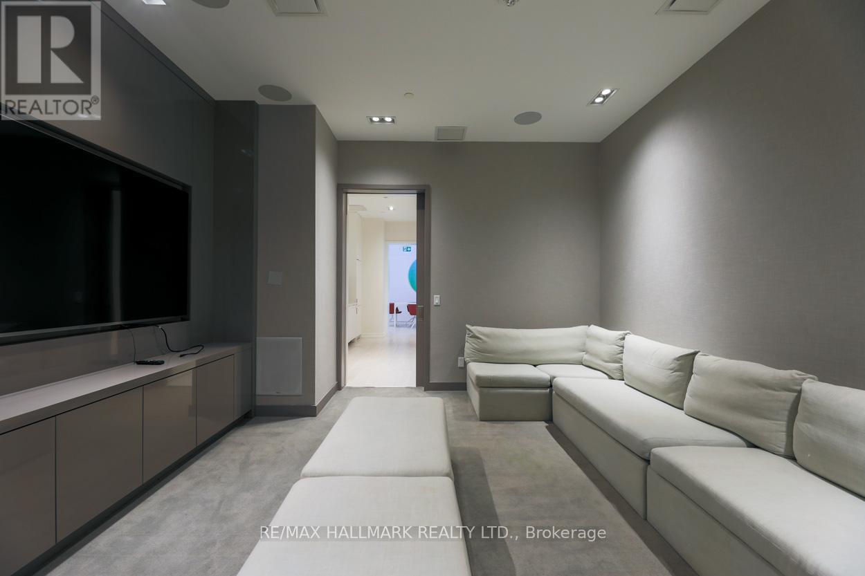 Photo 10 of 420 251 Jarvis Street, Toronto ON