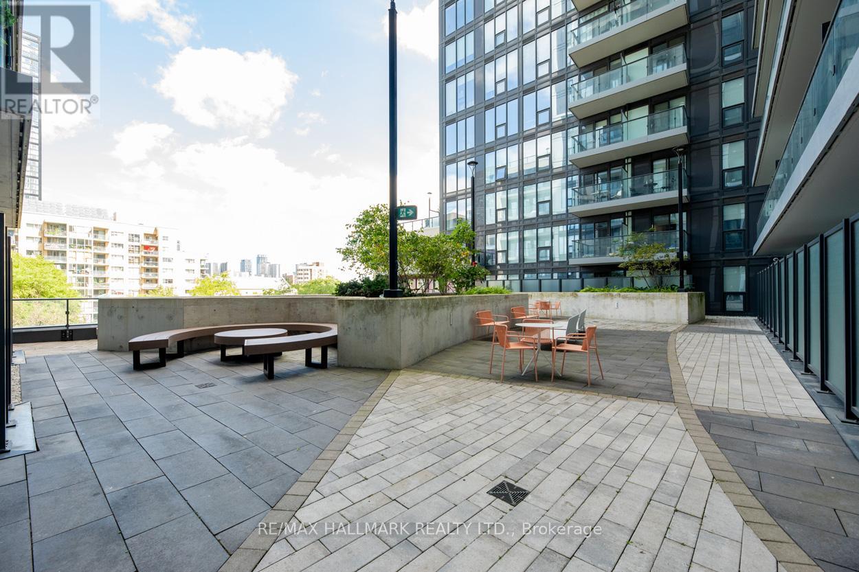 Photo 3 of 420 251 Jarvis Street, Toronto ON
