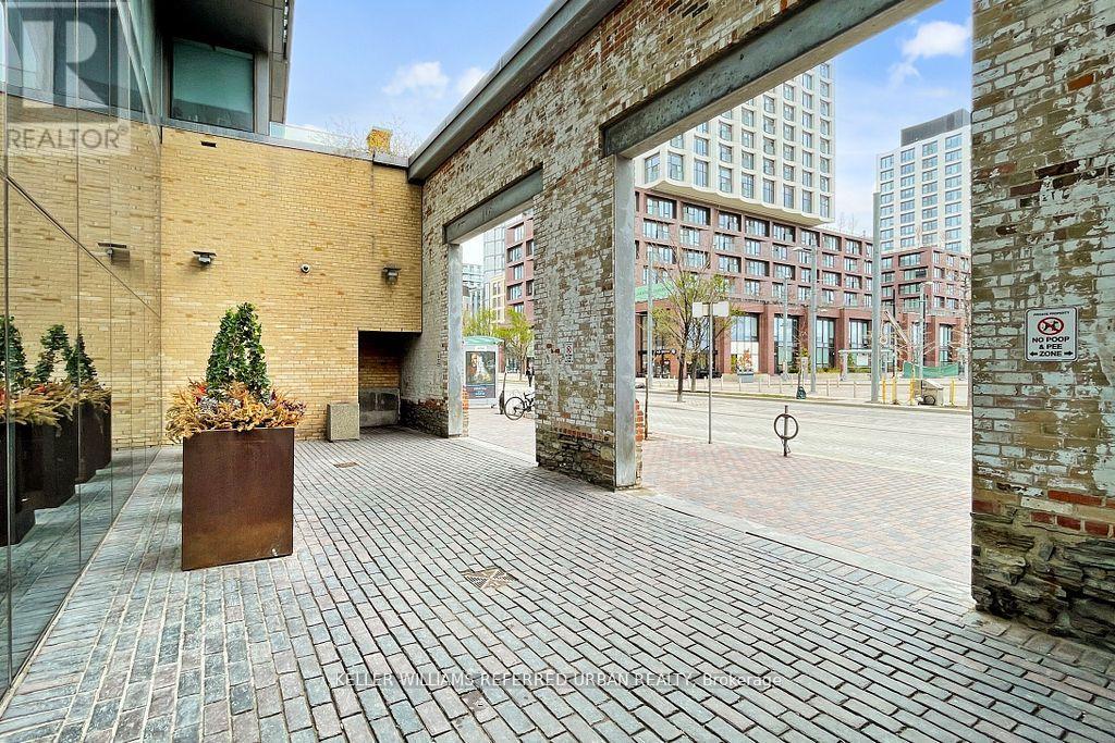 Photo 4 of 604 390 Cherry Street, Toronto ON