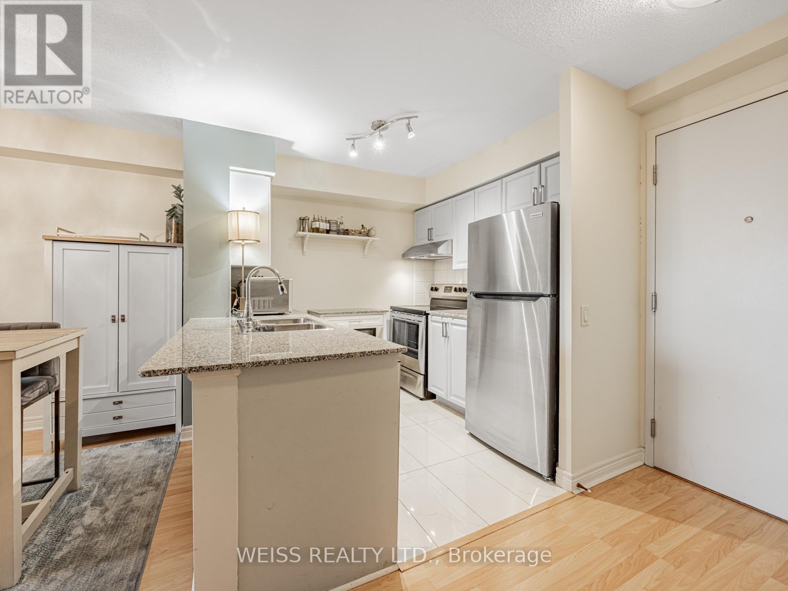 Photo 10 of 303 83 Borough Drive, Toronto ON