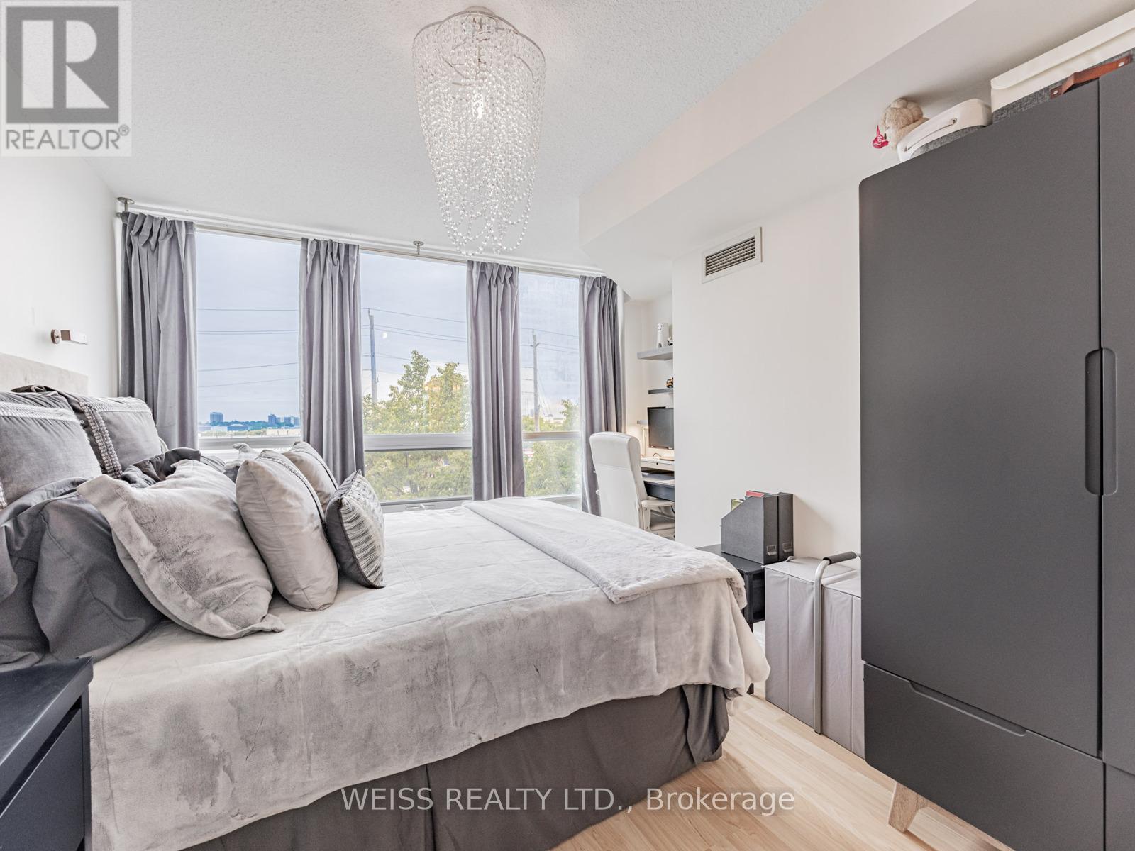 Photo 3 of 303 83 Borough Drive, Toronto ON