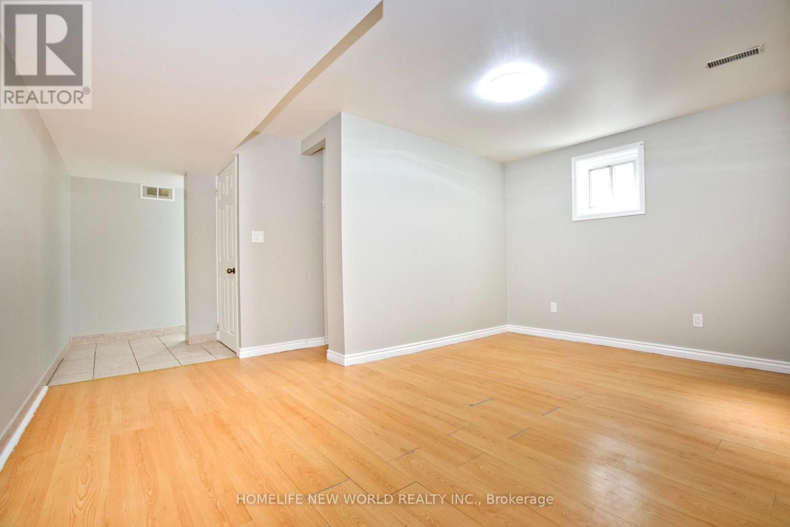 Photo 17 of 3 Moira Avenue, Toronto ON