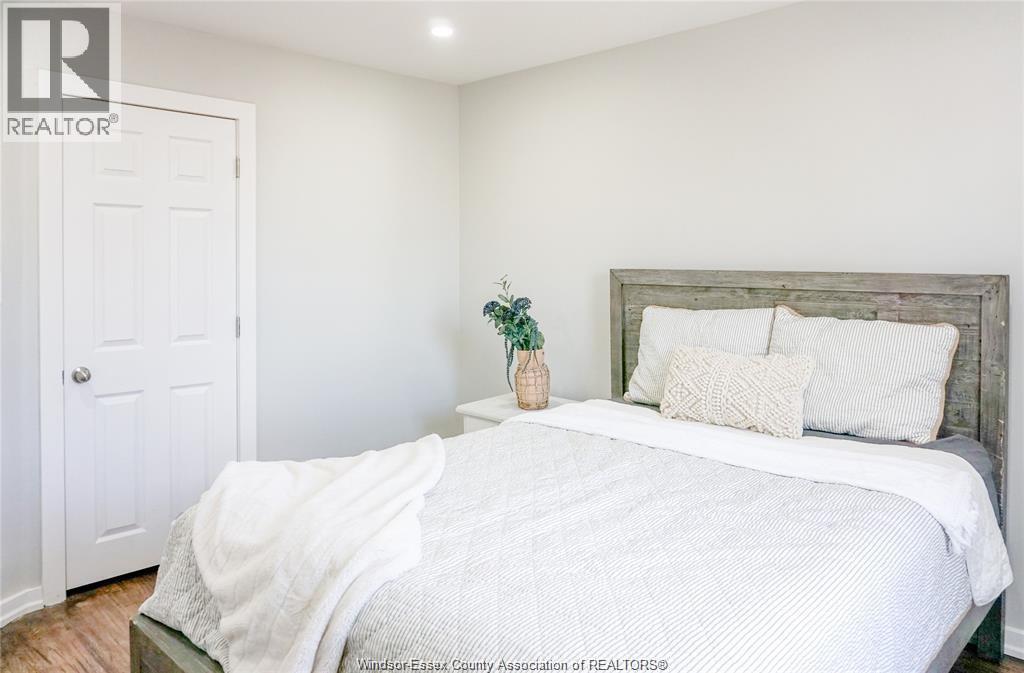 Photo 12 of 934 Church Street, Windsor ON