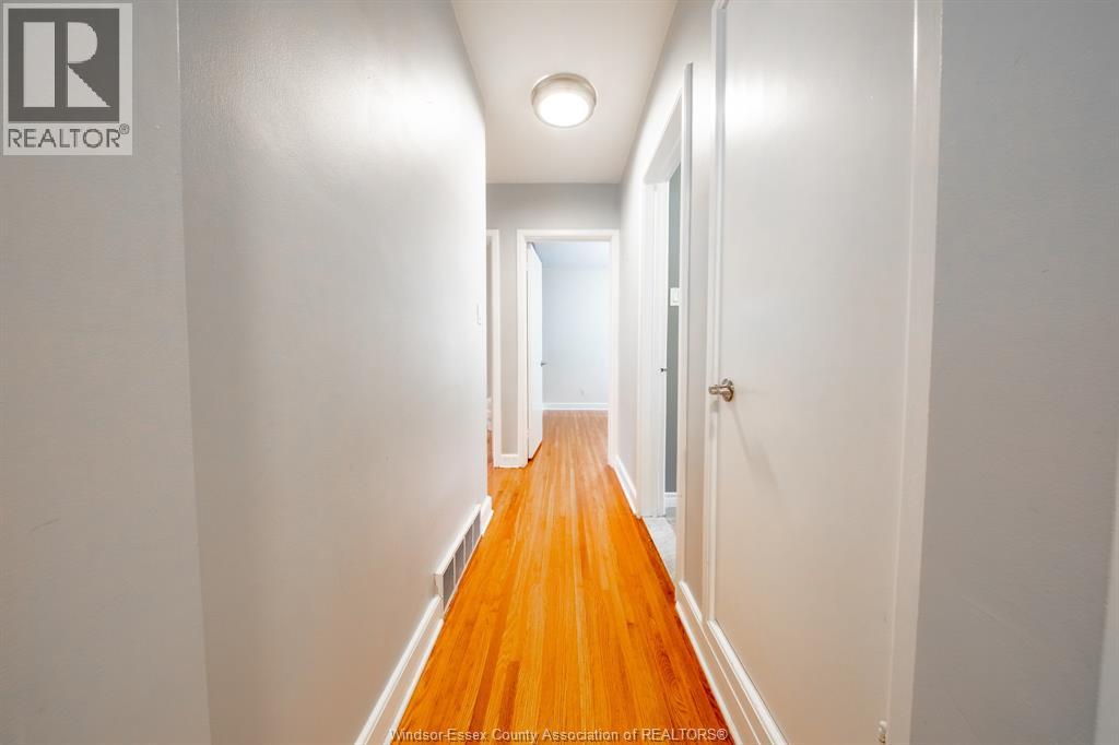 Photo 20 of 866 Belleperche Pl, Windsor ON