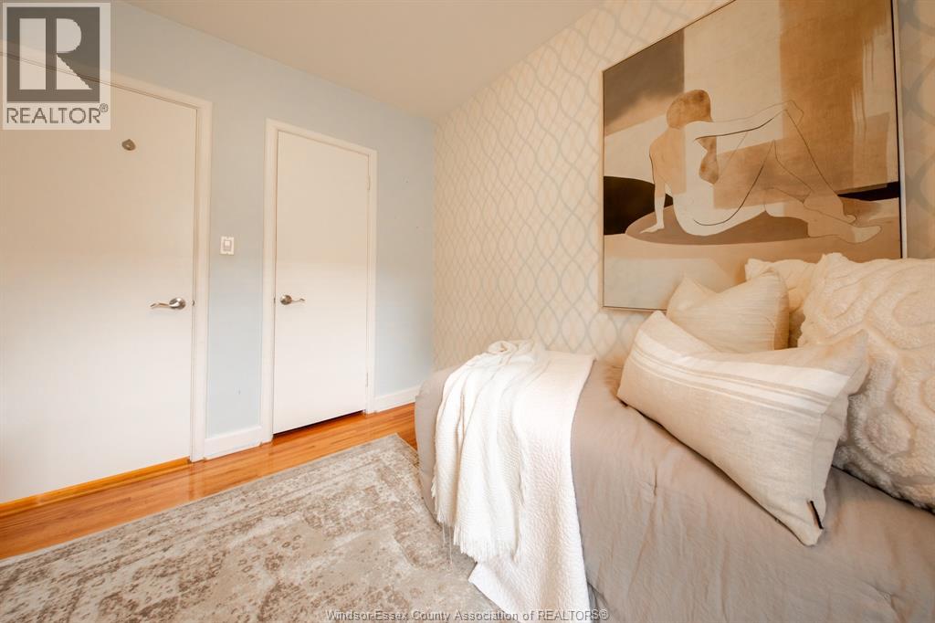 Photo 25 of 866 Belleperche Pl, Windsor ON