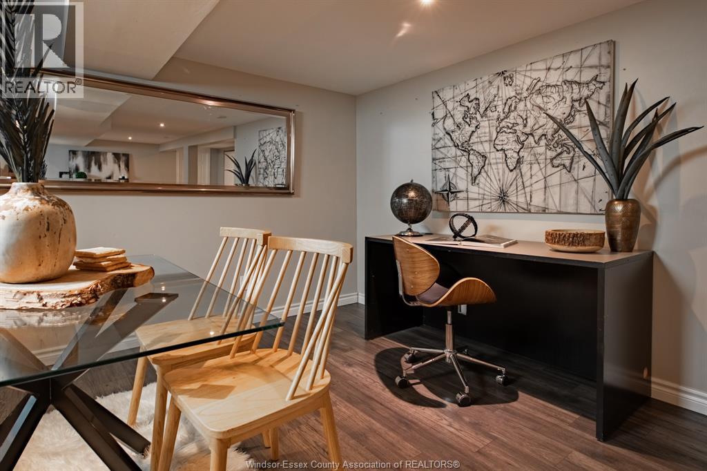 Photo 33 of 866 Belleperche Pl, Windsor ON