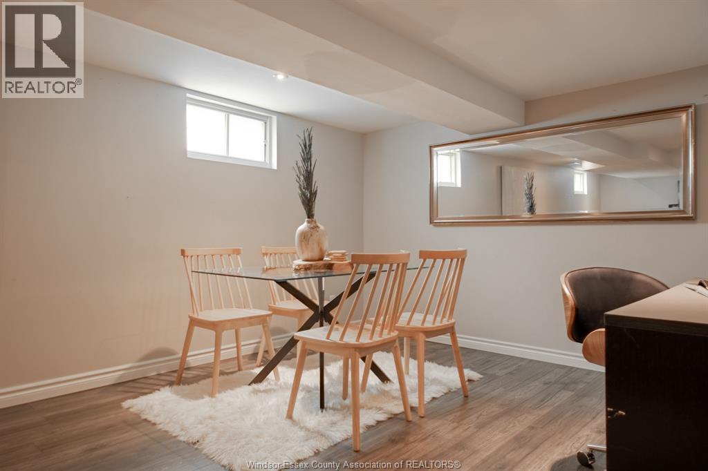 Photo 34 of 866 Belleperche Pl, Windsor ON