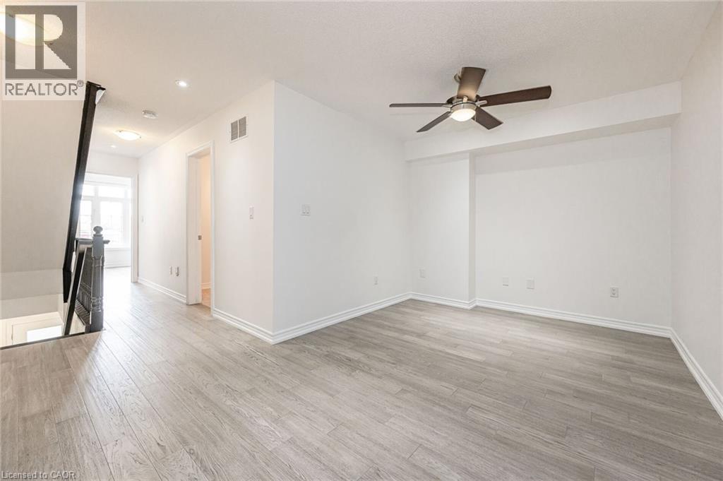 Photo 2 of 90 Nelson Street Unit 30, Oakville ON