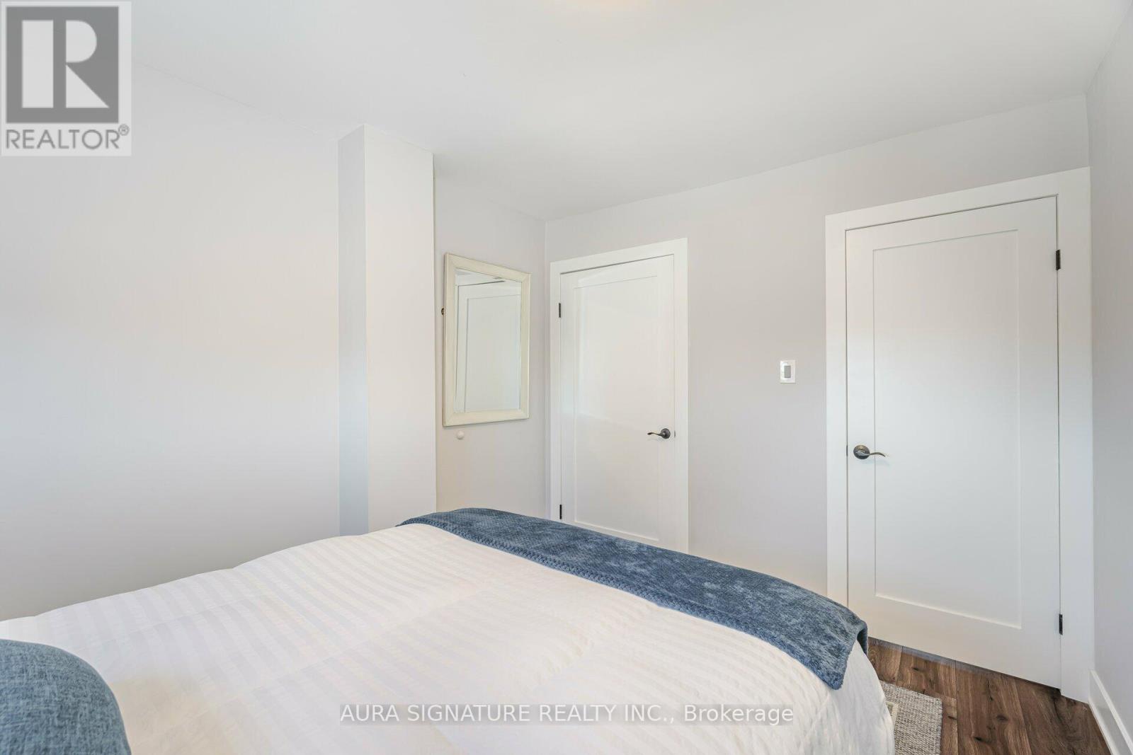 Photo 17 of 26 88 Rainbow Drive, Vaughan ON