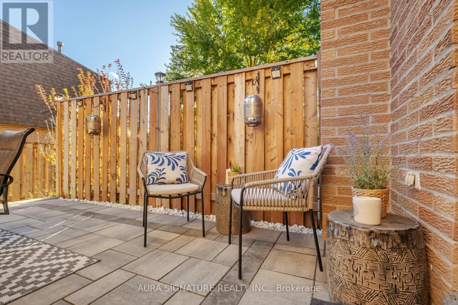 Photo 18 of 26 88 Rainbow Drive, Vaughan ON