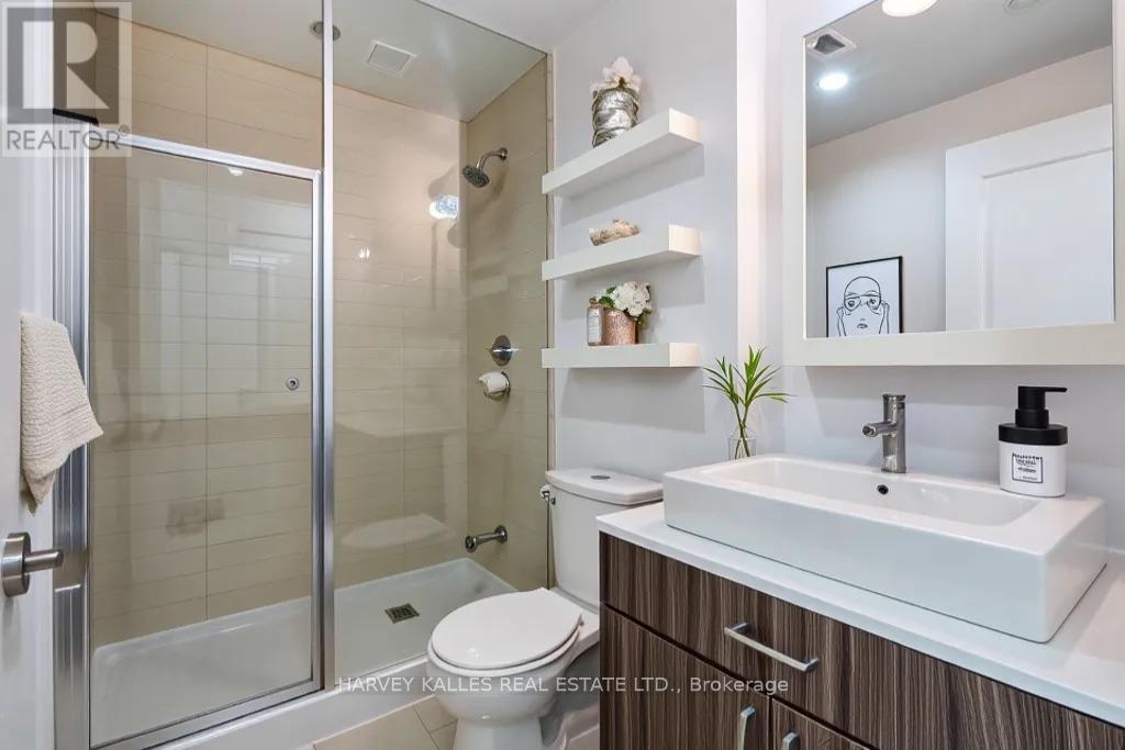 Photo 2 of Se 204 9199 Yonge Street, Richmond Hill ON