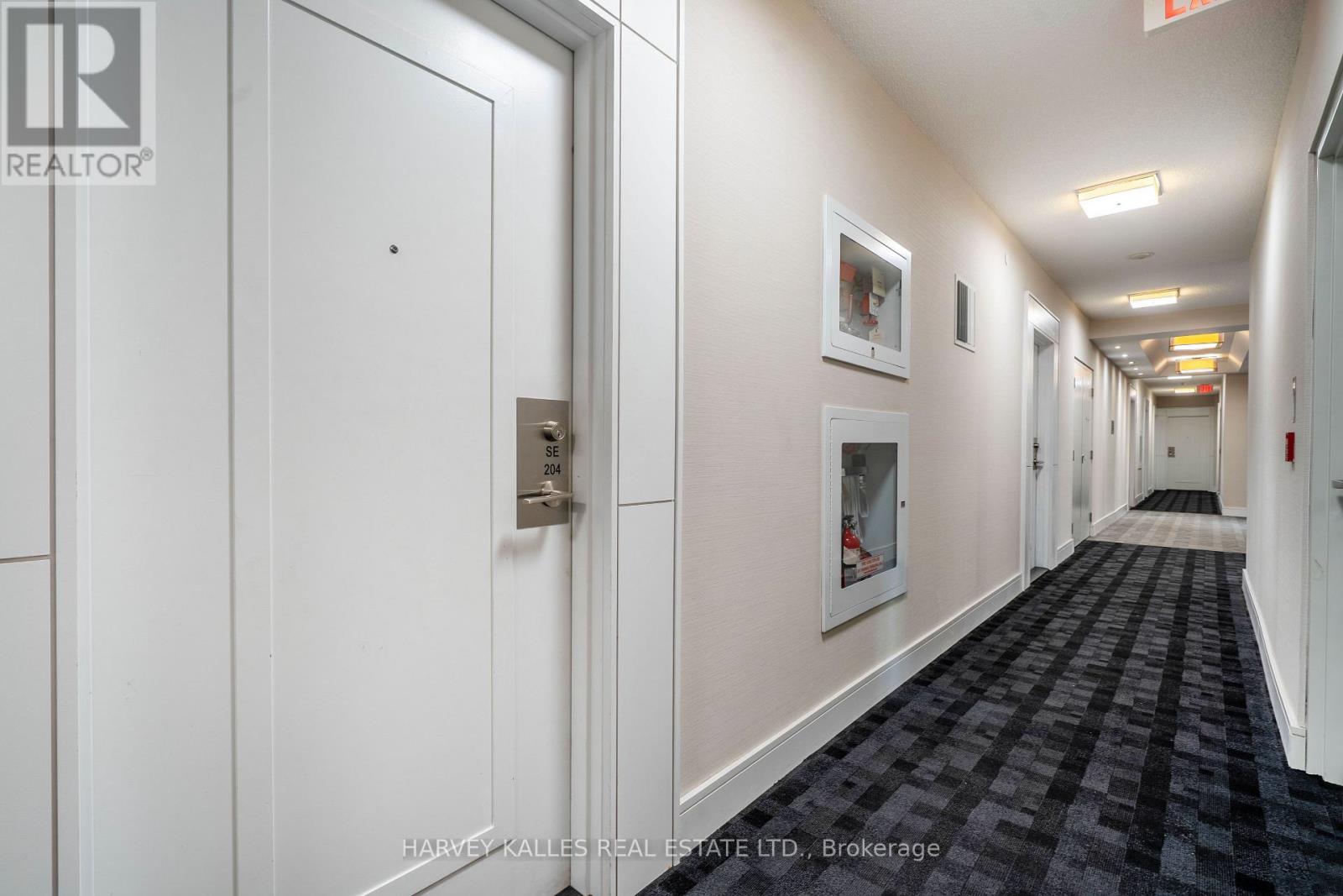 Photo 23 of Se 204 9199 Yonge Street, Richmond Hill ON