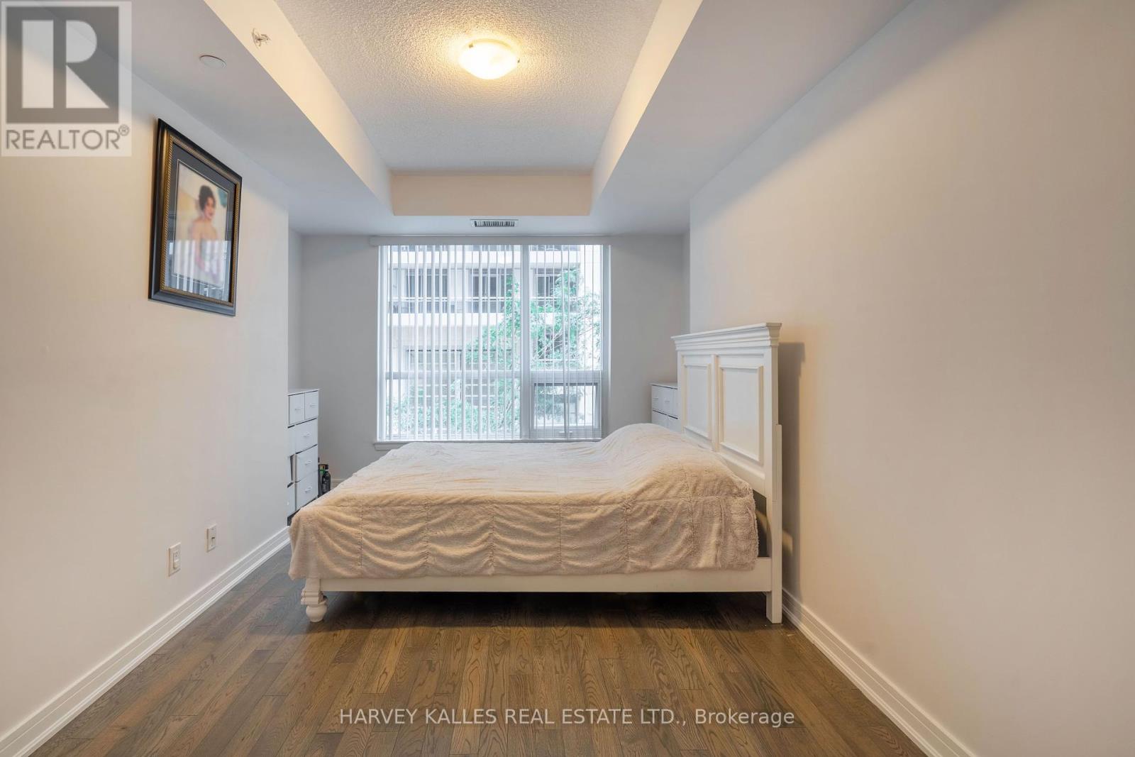 Photo 18 of Se 204 9199 Yonge Street, Richmond Hill ON