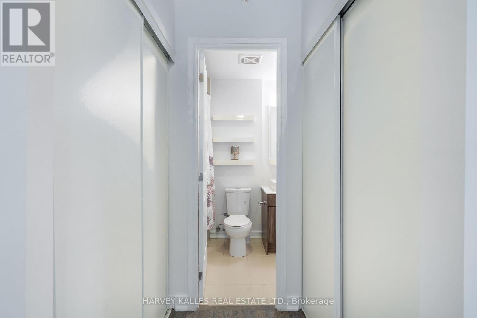 Photo 30 of Se 204 9199 Yonge Street, Richmond Hill ON