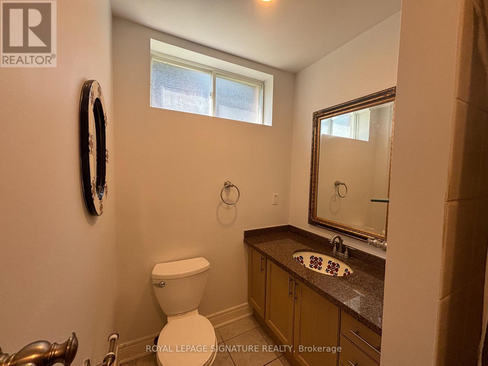 Photo 5 of Bsmt 72 Velmar Drive N, Vaughan ON