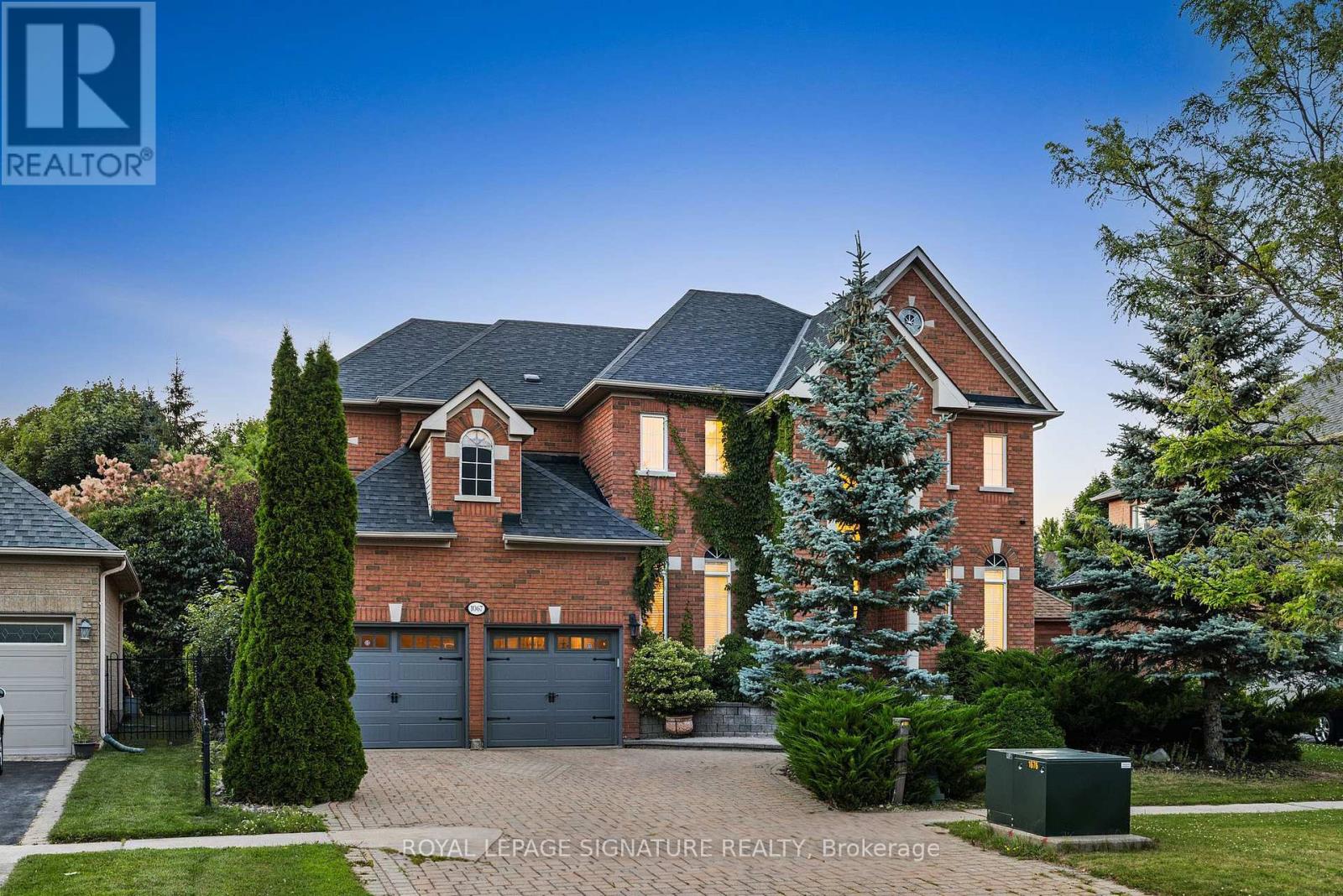 Photo 28 of 1067 Ivsbridge Boulevard, Newmarket ON