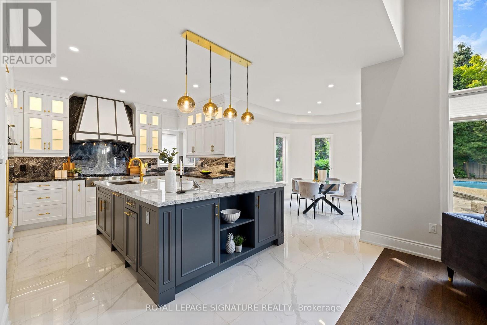 Photo 20 of 1067 Ivsbridge Boulevard, Newmarket ON