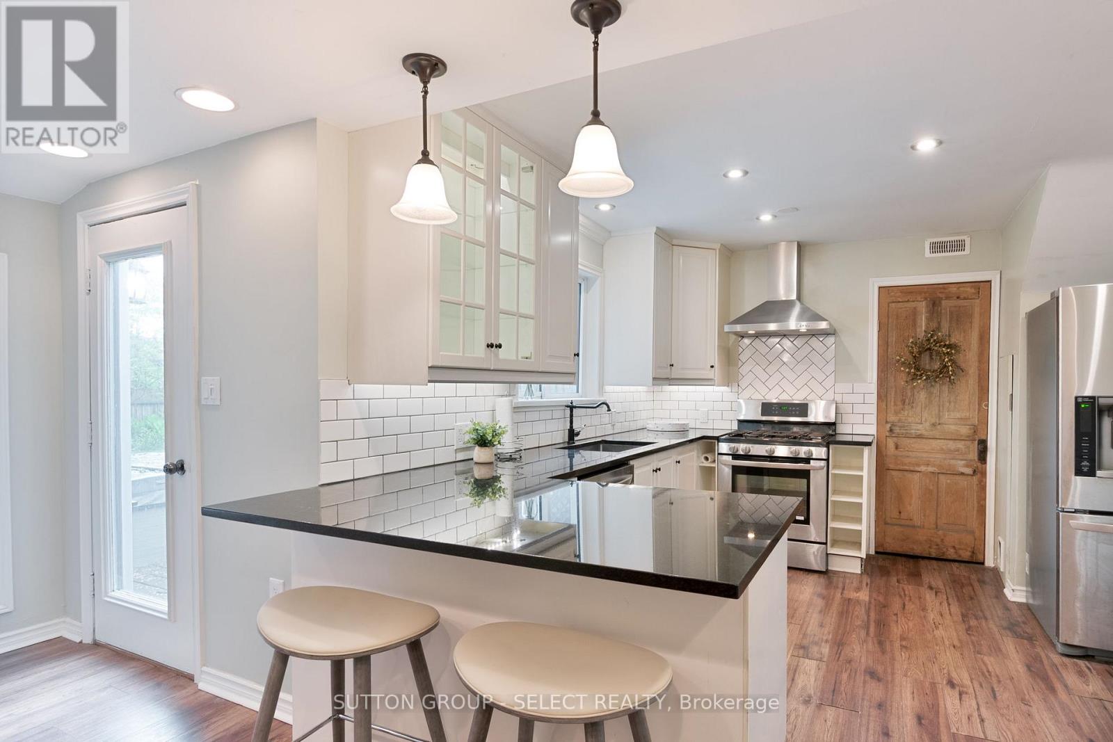 Photo 22 of 570 Kingsway Avenue, London North ON