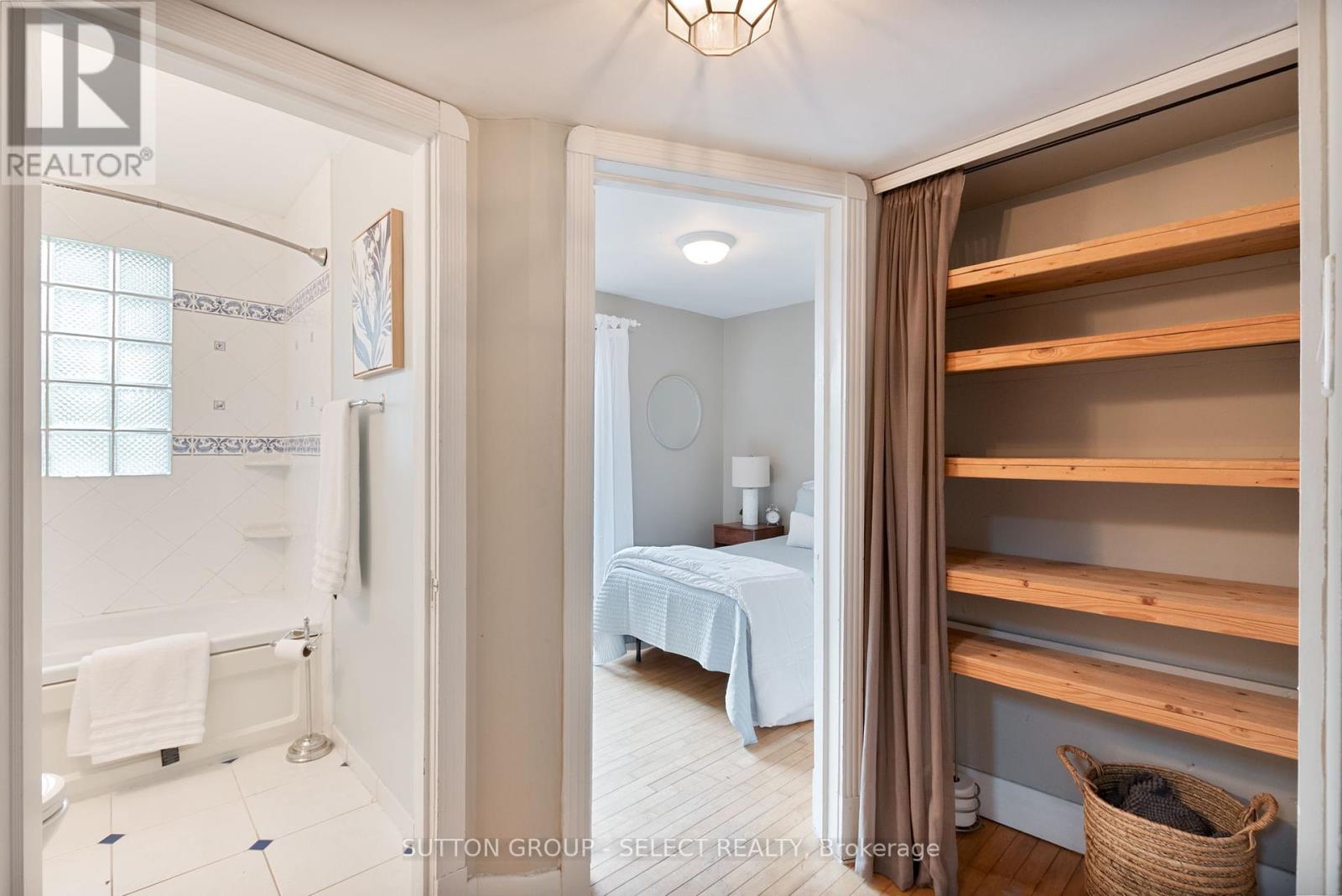 Photo 31 of 570 Kingsway Avenue, London North ON