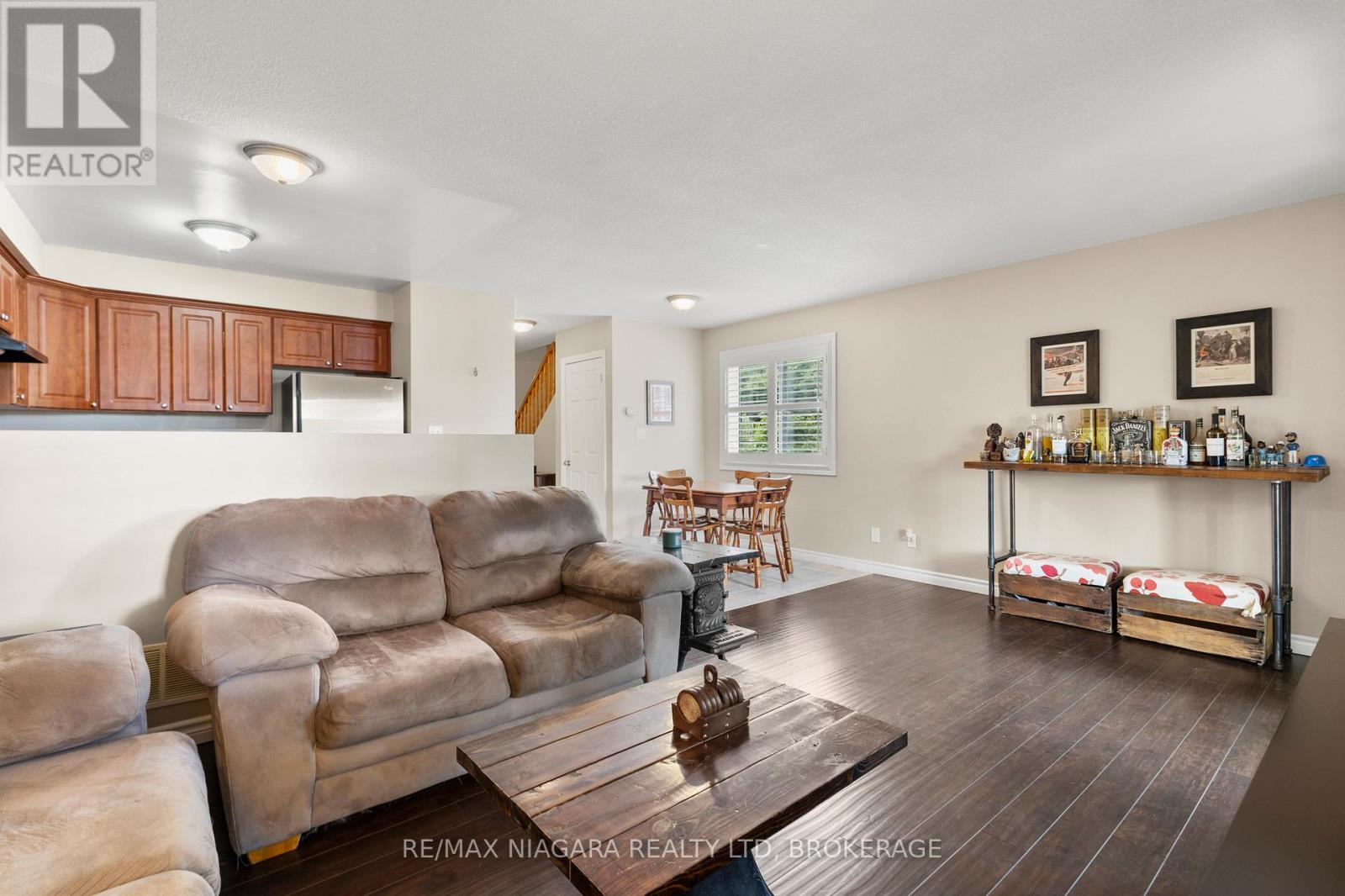 Photo 16 of 6 6263 Valley Way, Niagara Falls ON