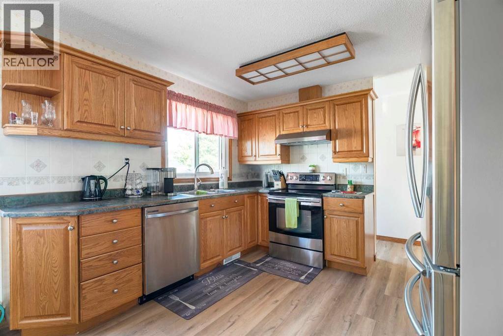 Photo 14 of 9 Bennett Crescent, Fort Mcmurray AB