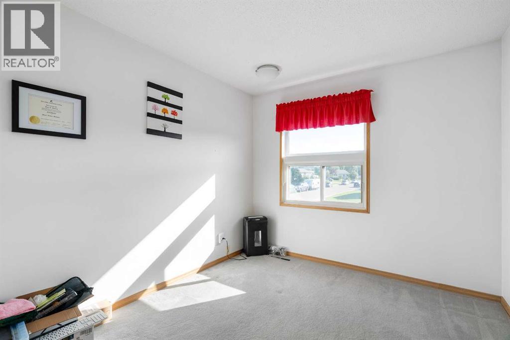 Photo 20 of 9 Bennett Crescent, Fort Mcmurray AB
