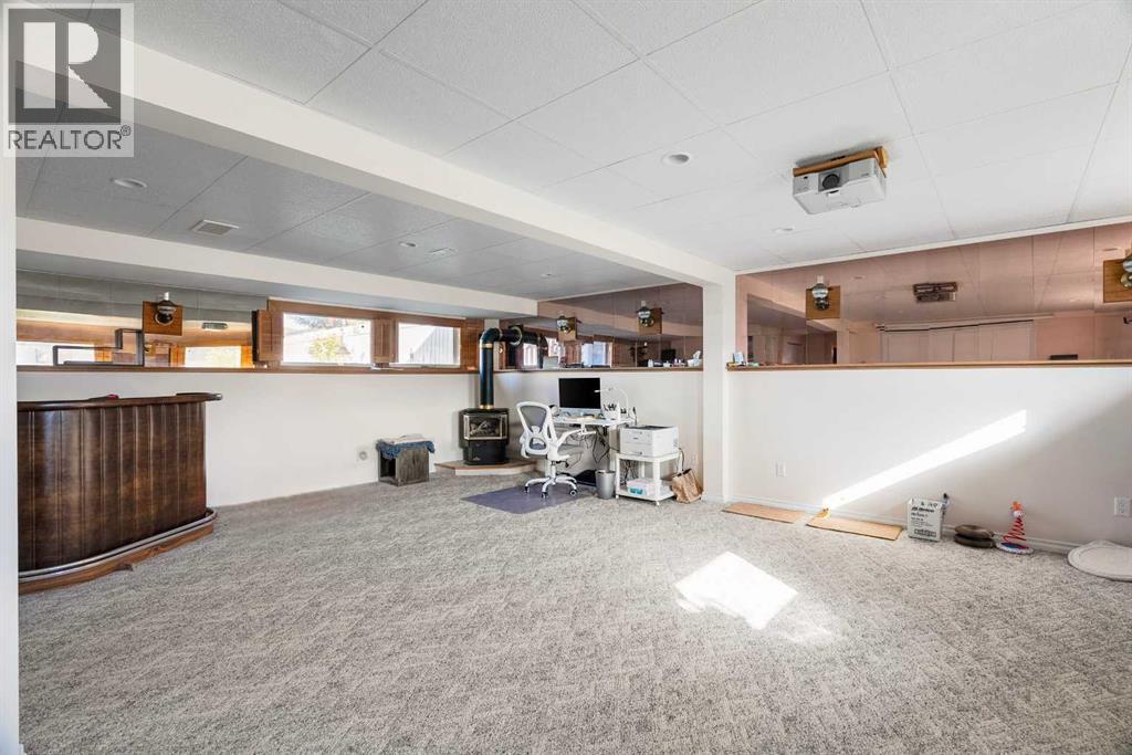 Photo 21 of 9 Bennett Crescent, Fort Mcmurray AB