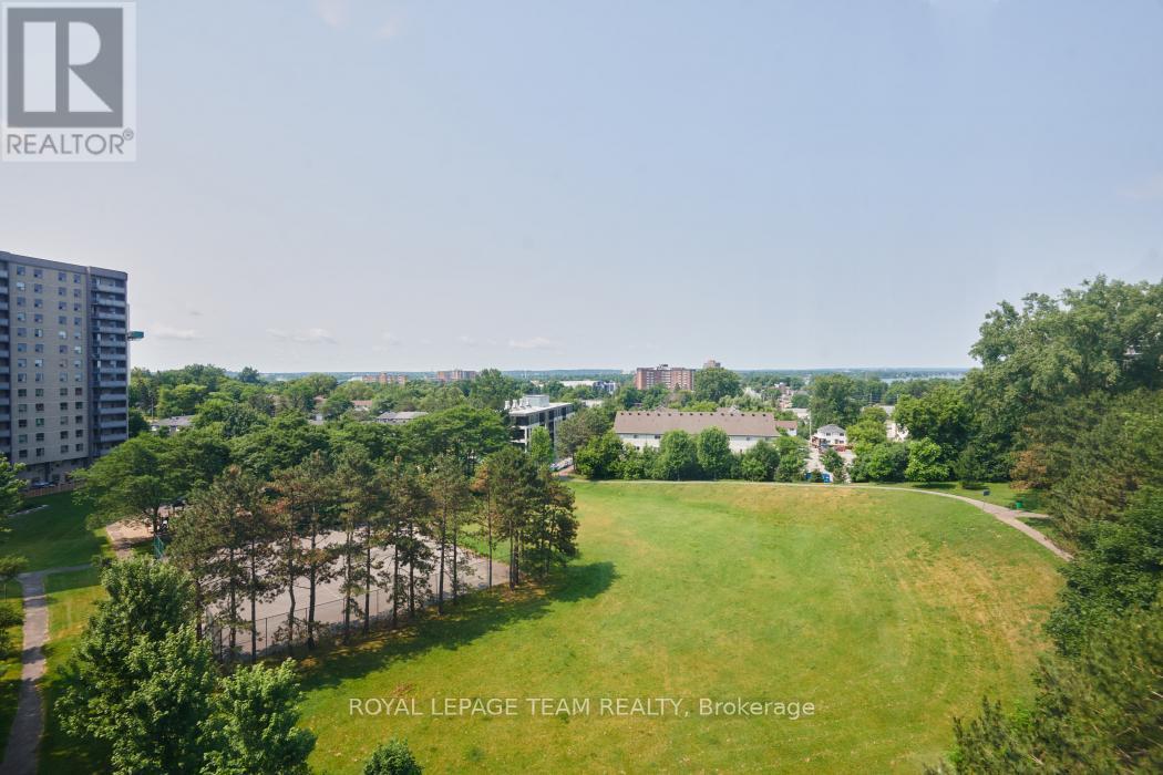 Photo 4 of 904 2871 Richmond Road, Ottawa ON
