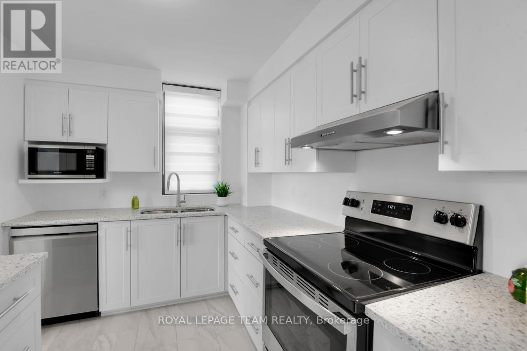 Photo 31 of 904 2871 Richmond Road, Ottawa ON