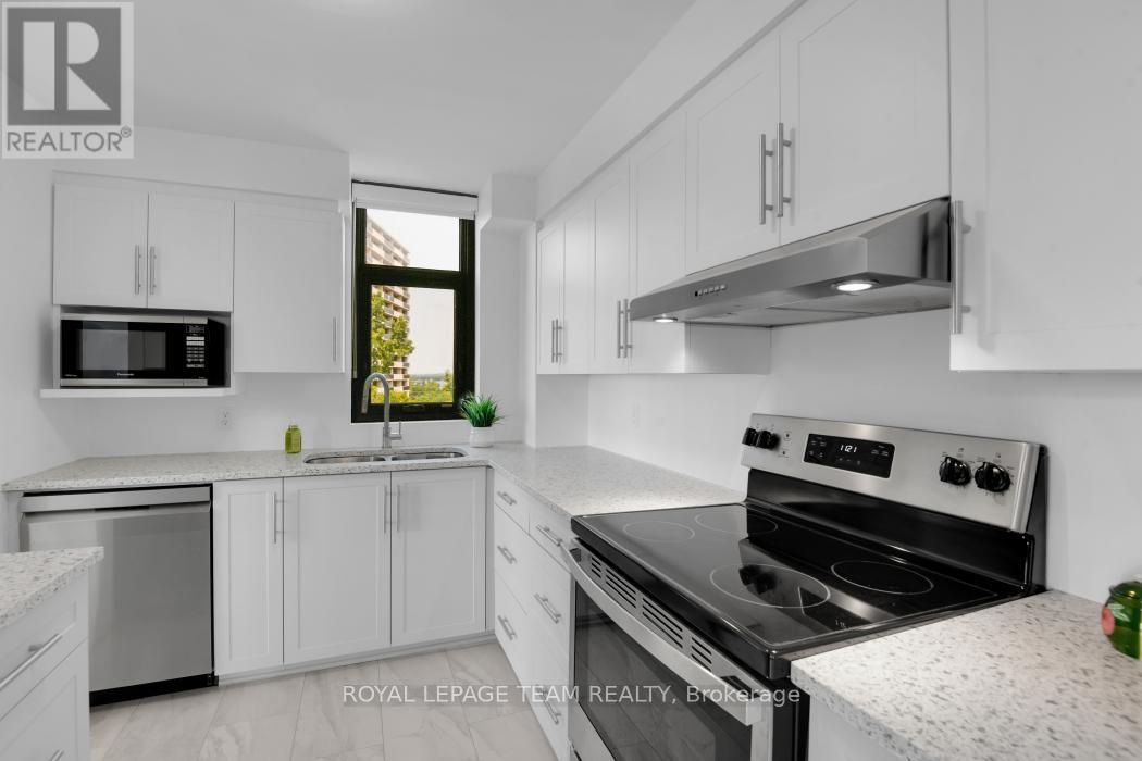 Photo 14 of 904 2871 Richmond Road, Ottawa ON