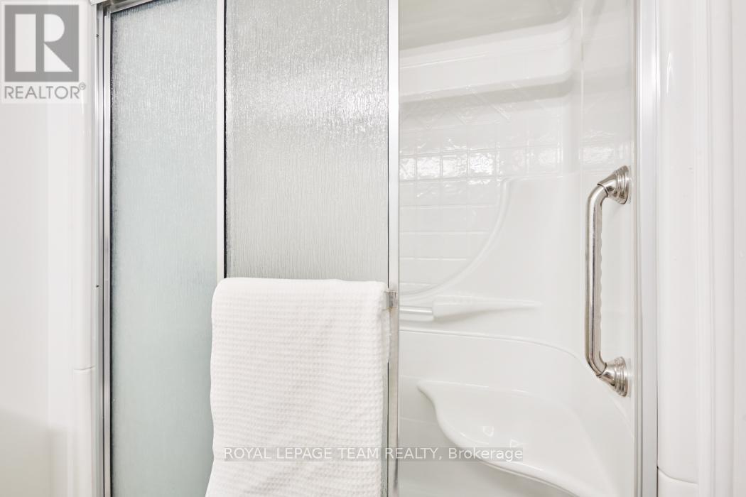 Photo 41 of 904 2871 Richmond Road, Ottawa ON