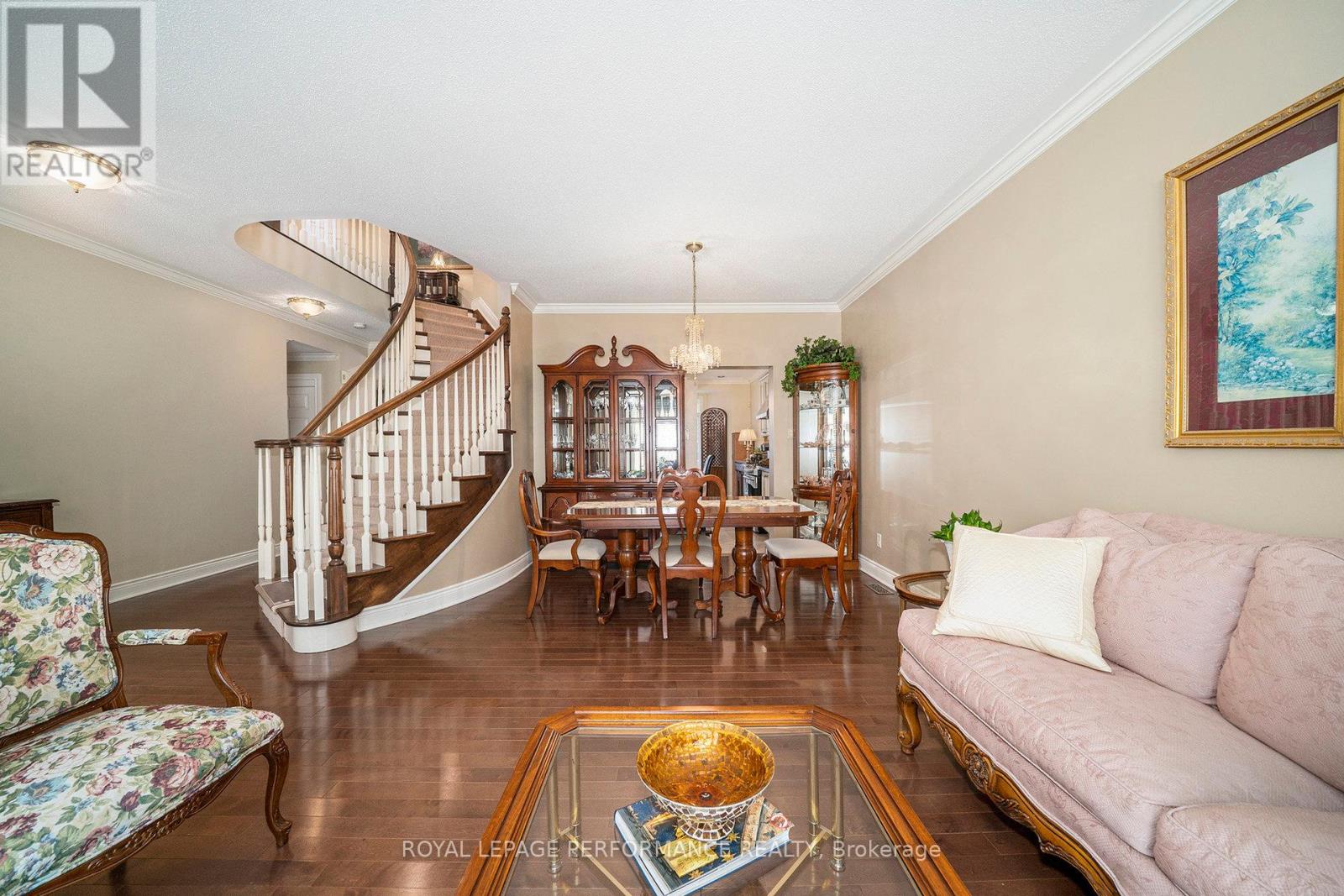 Photo 12 of 21 Berry Glen Street, Ottawa ON
