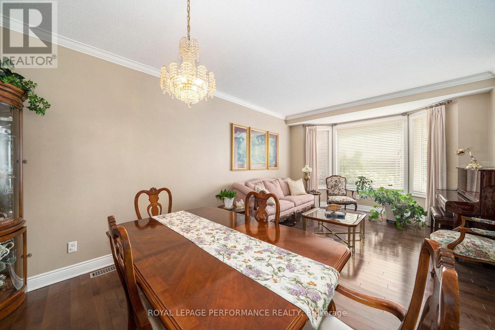 Photo 13 of 21 Berry Glen Street, Ottawa ON