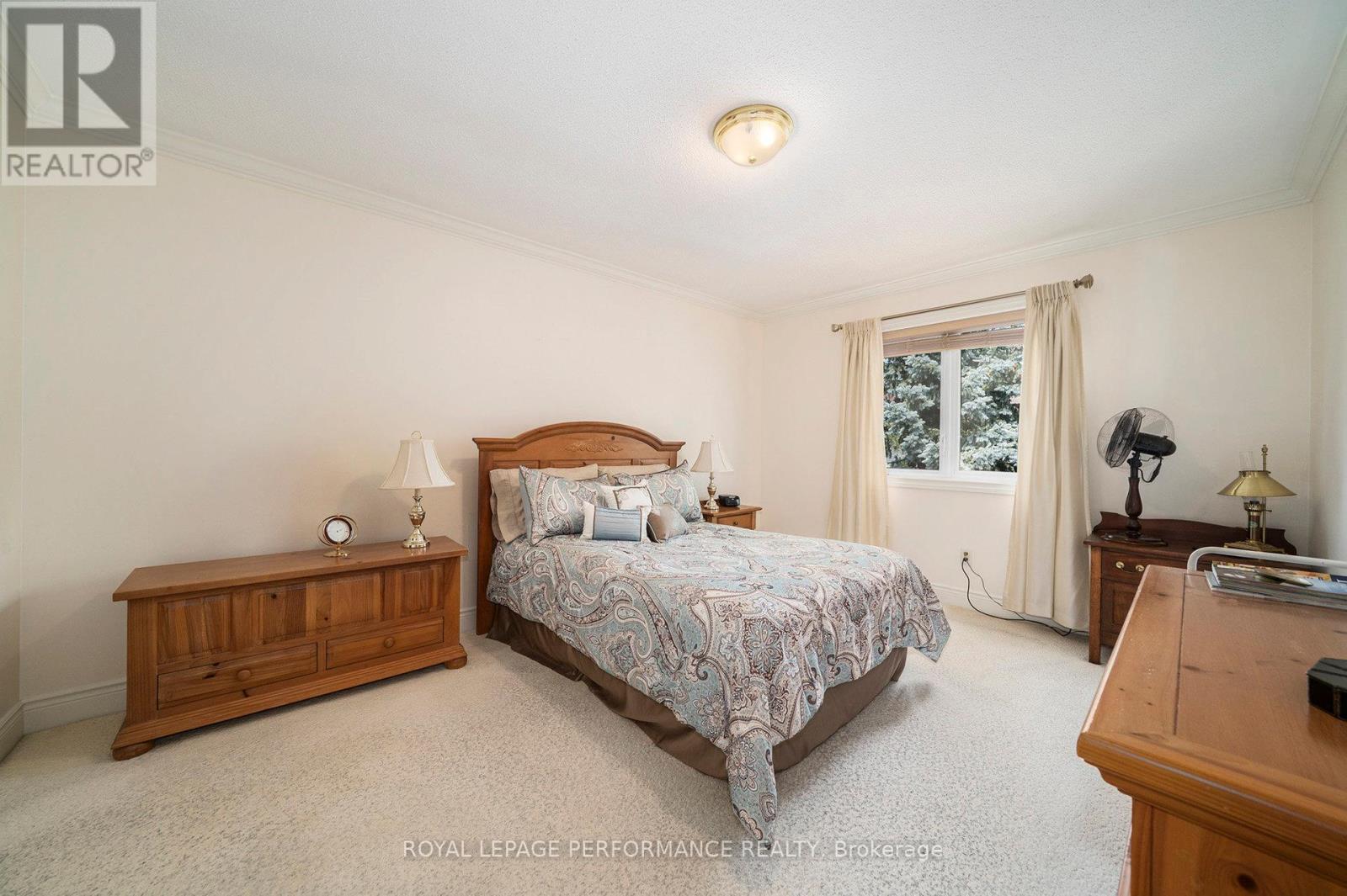 Photo 22 of 21 Berry Glen Street, Ottawa ON