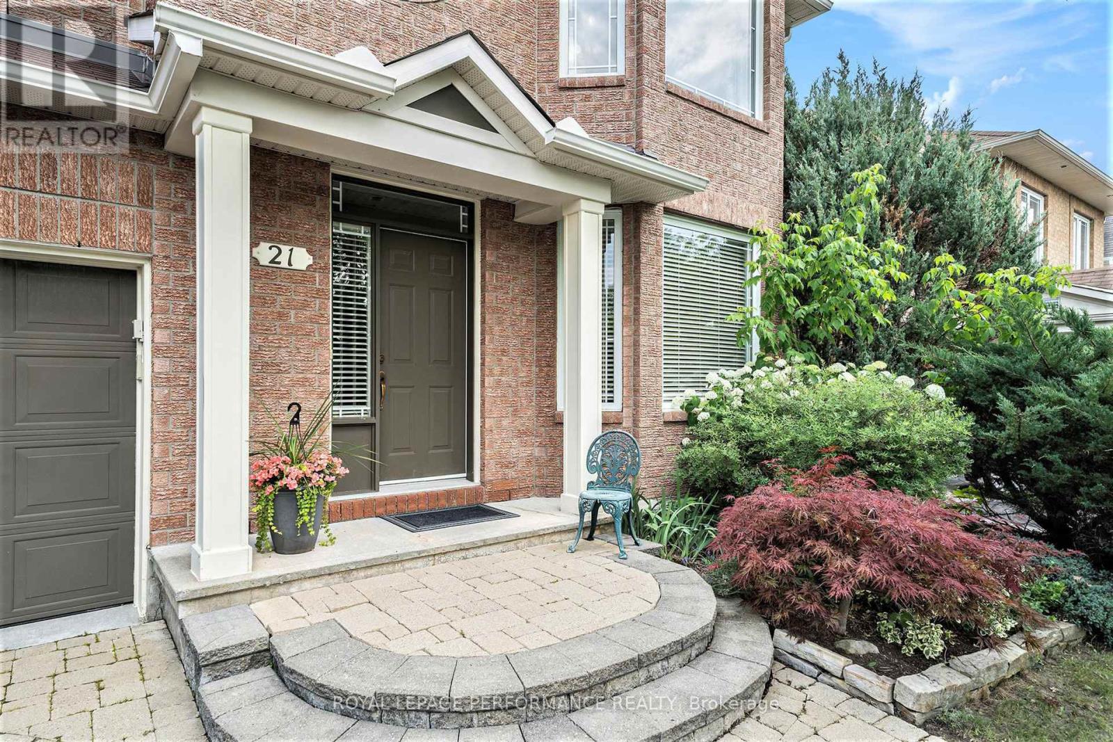 Photo 36 of 21 Berry Glen Street, Ottawa ON