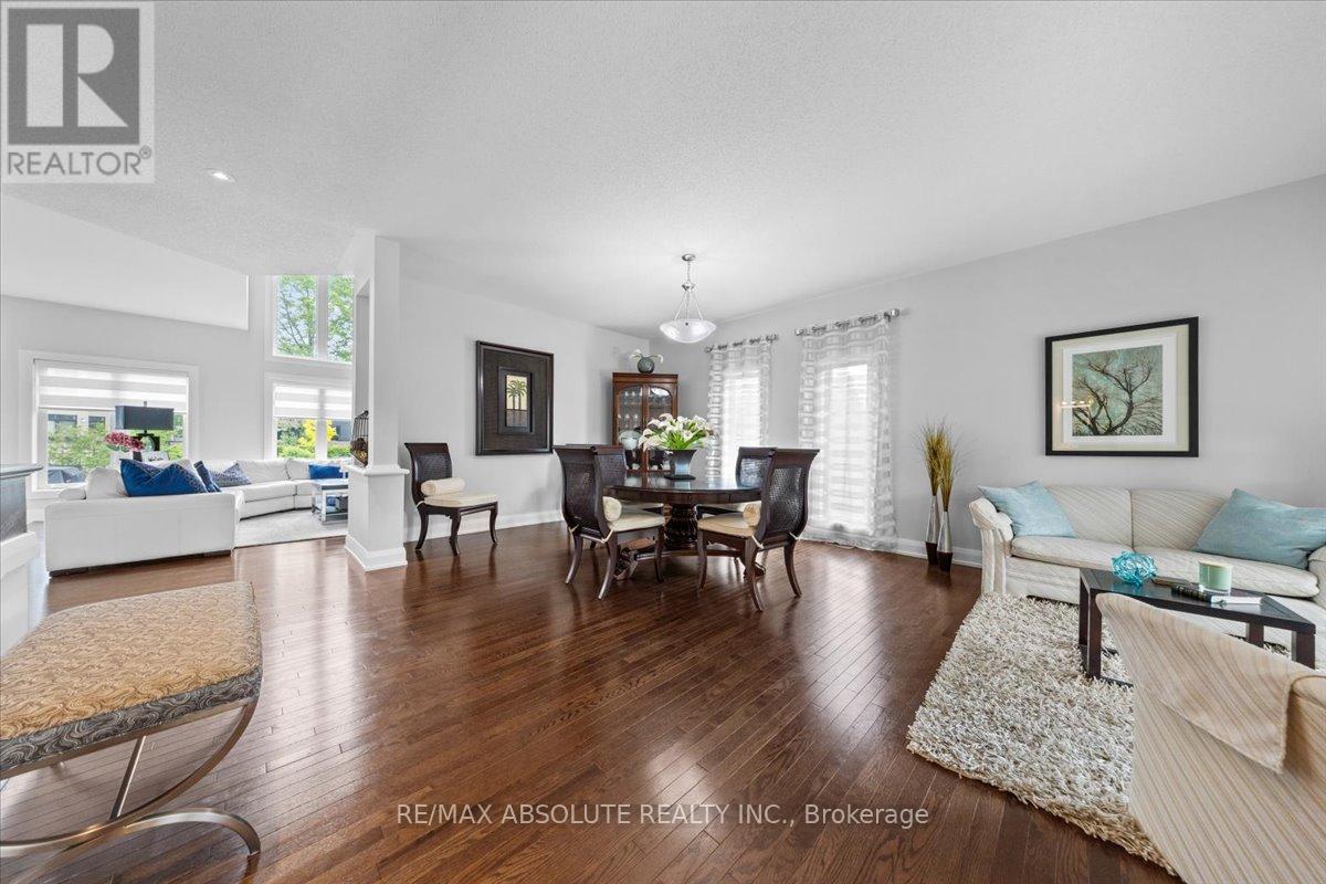 Photo 11 of 706 Bridleglen Crescent, Ottawa ON