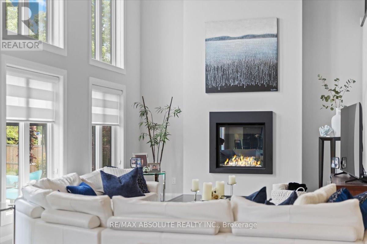 Photo 17 of 706 Bridleglen Crescent, Ottawa ON