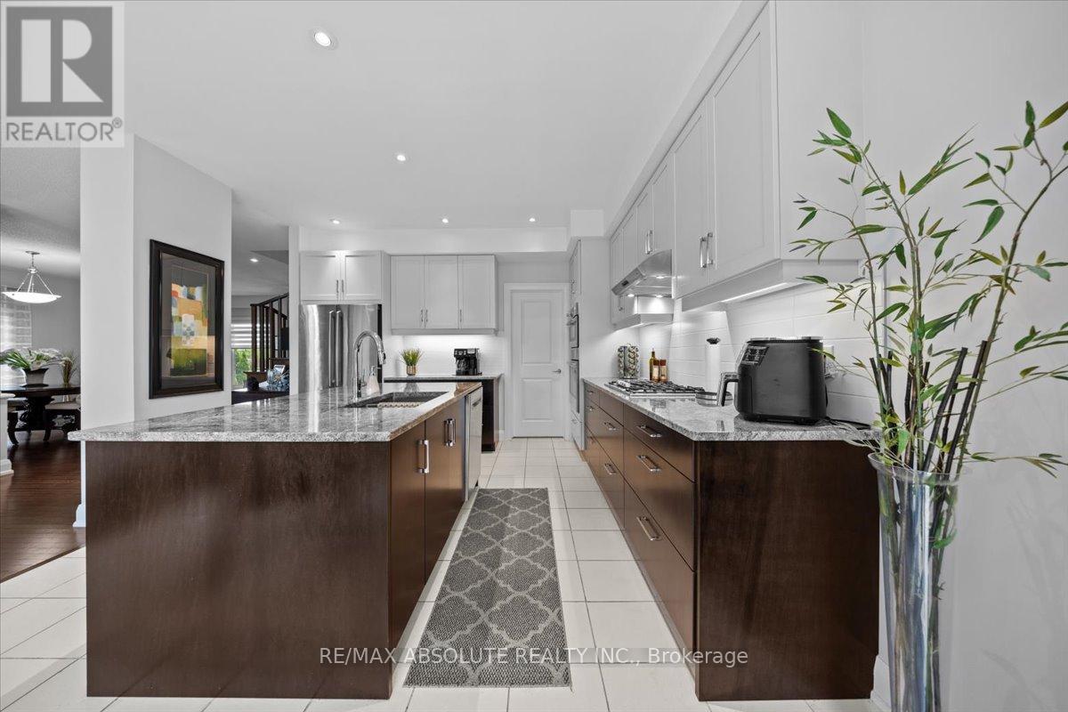 Photo 22 of 706 Bridleglen Crescent, Ottawa ON